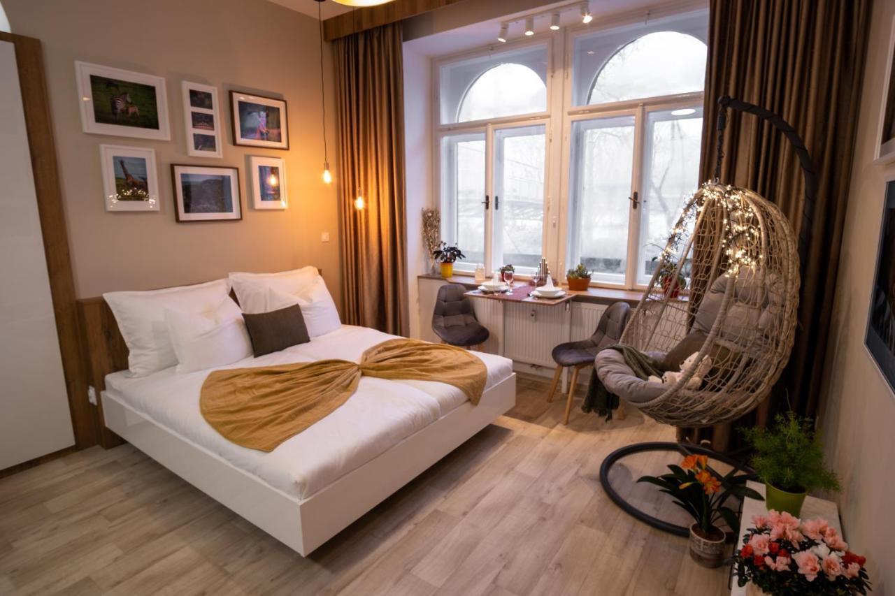⭑ Comfy Vip Studio In The Center With Netflix Брно Экстерьер фото